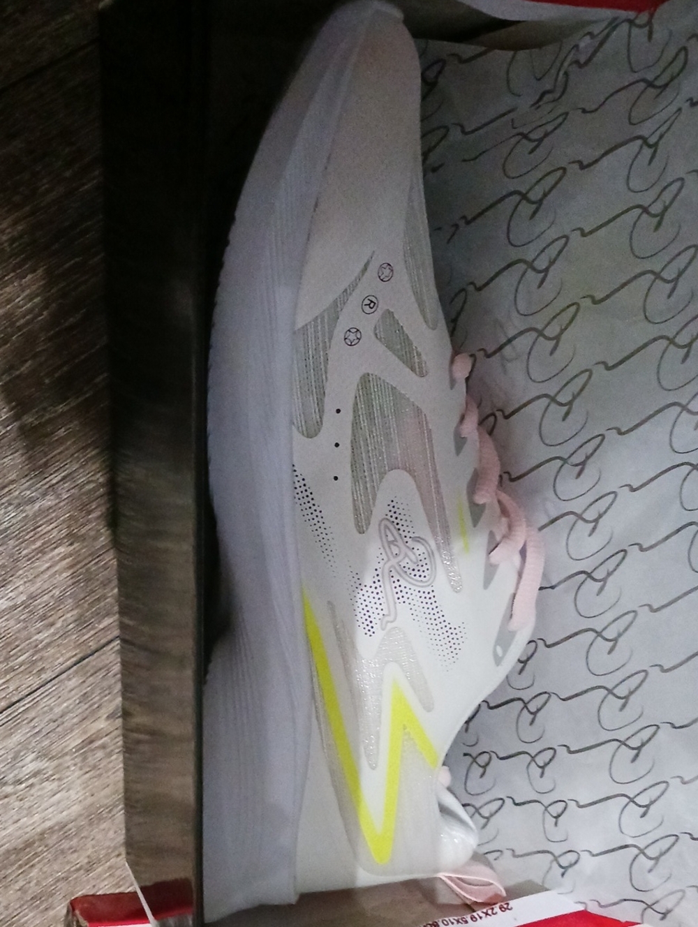 Women's Sneakers 11 White / Pink